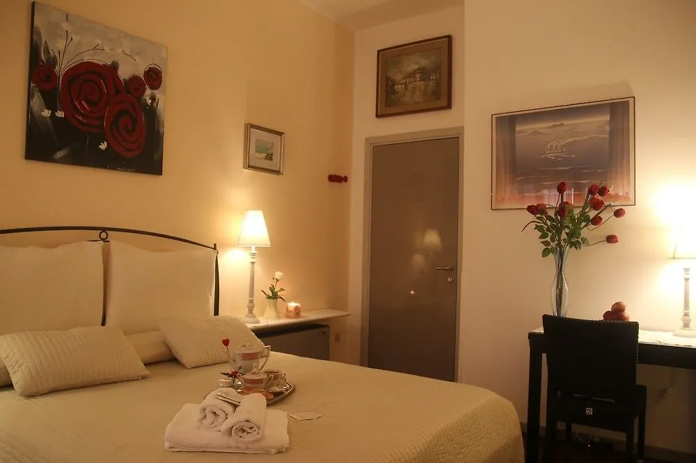 Primavera Rooms Verona 3*,  Italy
